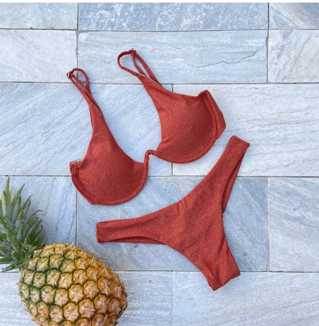 Bikini Kelly